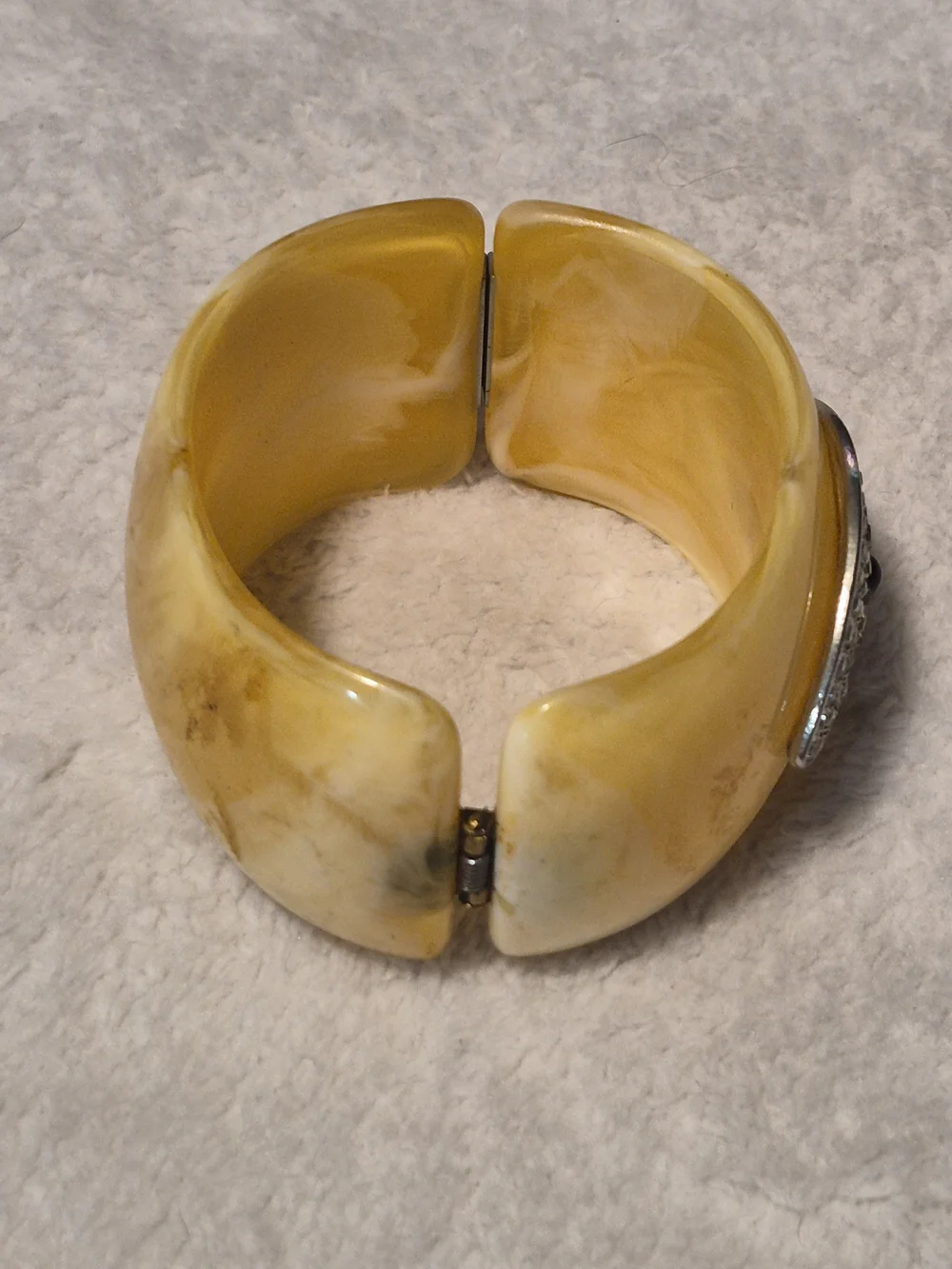 Premium Marbled Yellow Resin Rhinestone Evil Eye Clamper Bangle